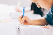 海外「小学６年生で週４回塾に通い、23時まで勉強する」アジアの塾文化をわかっていたつもりだけど…