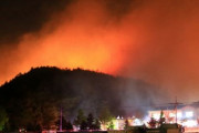 【画像あり】韓国人「韓国で大規模山火事が発生！」強風に煽られ再び大きな山火事が起こる　韓国の反応