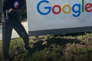アジア人「試験ほぼ満点なのに米国大学全落ち」Google「高卒で採用！」