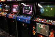 外国人「何で日本ではゲームセンターが生き残ってるんだ…？」