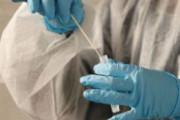 海外「中国が日本人にもCOVID-19の肛門PCR検査を実施。日本はやめるように要求」