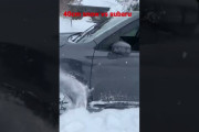 【海外の反応】スバル車なら40cmの積雪でも問題ない！