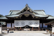 靖国神社の幕に墨をかけた中国人を逮捕（海外の反応）