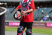 大谷翔平、ホームランダービーのキャッチャーは水原通訳！（親しい人が行う伝統）【海外の反応】