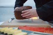 アイスランドに温泉！？マグマで料理をする習慣って？海外の反応