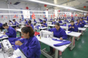 海外「アメリカがウイグル人強制労働を巡って中国の綿花、トマト製品の輸入禁止へ」