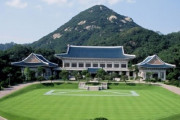 青瓦台NSC「日本の入国制限に強い遺憾…日本人14日間隔離、ノービザ入国中止適用検討」＝韓国の反応