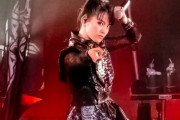 今度はBABYMETALの公式が黒一色の画像を投稿する　【海外の反応】