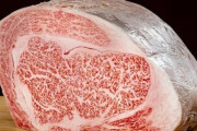 韓国人「韓牛は神戸牛の育て方をコピーしていたのに‥」韓国人が神戸牛と松坂牛、韓牛を食べ比べて見た結果がこちら‥ﾌﾞﾙﾌﾞﾙ　韓国の反応