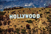 ハリウッド映画の視点から見た「世界にどんな人々が住んでいるか」を説明した世界地図
