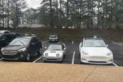 外国人「日本から車を輸入したらこんな光景になったよ・・・」