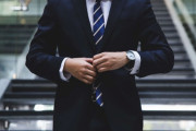 日本のサラリーマンは働きすぎと話題。27歳実家暮らし男性会社員 海外の反応