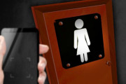 「韓国人はトイレで食べ物を食べて性暴行」…限度を超えた日本の右翼の妄言＝韓国の反応