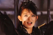 誰かがクイーンSu-METALの気を逸らすようなことをするとこうなる　【海外の反応】