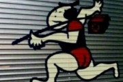 韓国人「股間を触ると幸せに成れる？」日本の女子高生の間で人気だった宅配業者のマスコットがこちら‥　韓国の反応