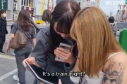海外「電車内で迷惑行為をする外国人について日本人達に聞いてみた」[海外の反応]