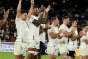 【海外】「感動した！」「素晴らしい光景！」イングランド代表チームに帯同した日本人との別れに海外も感動
