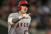 【海外の反応】大谷翔平が相手守護神から逆方向に138メートル特大21号【なおエ】