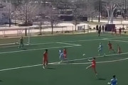 【海外の反応】米国のU-16選手が難易度の高すぎるバイシクル弾を決める「これはサッカー界のレブロン」