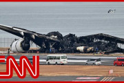 海外「乗務員と乗客の連携がすごい！」羽田空港の衝突事故、発生当時の録音や映像に注目