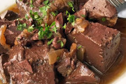 【海外の反応】みんなの国では”血”の料理は食べられている？
