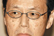 韓国紙「今や安倍の隣に "韓国通" はいない」