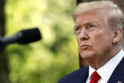 海外「トランプ大統領がウイグル人収容所を巡る中国制裁法案に署名」