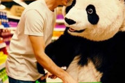 中国人「日本でユニクロ感謝祭開催中！」　中国人「26日に日本に到着予定。間に合うぜ！」「一体どっちが先進国なんだろう」