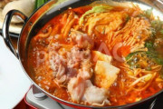 キムチ鍋が日本の食卓一番人気に浸透も...韓国人は「ド甘なキムチはセンスないしキムチチゲでもないから別の食べ物だろ」