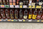 日本のウィスキー なぜ”４リットルペット”で買える？ 海外で驚きの声【海外の反応】