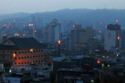 韓国人「韓国の街並みが魔界村の様だ‥」韓国を破壊しようとする集団がこちら‥　韓国の反応