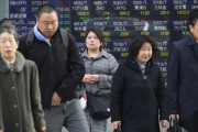 【韓国の反応】日経指数700p急落…「韓中入国制限の影響」
