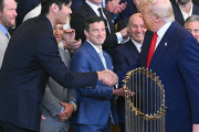 海外の反応　「日本が関税交渉に大谷を派遣」大谷翔平、トランプ大統領と握手！