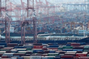 韓国人「半導体は安くて質の良い日本素材を使えないと価格競争力はさらに下落するだろ‥」10月1~10日、輸出8.5%下落…半導体は27.2%減少　韓国の反応