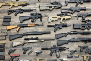 アメリカ人「世界から見て俺達の大きい家、車、銃って羨ましい？」