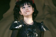 BABYMETALのバックステージ写真をまとめたビデオ　“BABYMETALは生ける奇跡だ”　【海外の反応】