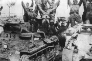 【画像多数】韓国人「日本人の顔が朝鮮化している事が判明‥」70年前の日本人の顔と現在の日本人の顔が違い過ぎる‥　韓国の反応