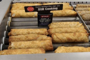 外国人「ガソリンスタンドの食べ物ならお前ら何が一番好き？」
