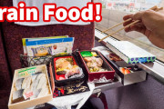 日本の弁駅を食べる外国人、笑顔で弁当を味わう！！！やっぱり新幹線は駅弁だよね！