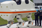 外国人「日本が今度は世界初の人を乗せられる4足歩行ロボットを作ったぞ！」