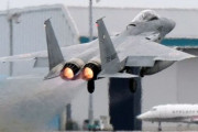 海外「日本の戦闘機が洋上に墜落して行方不明になっているようだ」