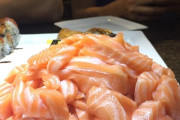 外国人「寿司レストランで最も価値があるのって刺し身じゃね…？」