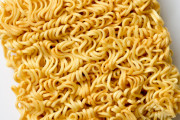 外国人「インスタント麺という低レベルな食事してる人って本当にいるの？」