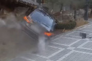 韓国人「原因は？」韓国の高級車ジェネシスG80が建物に空中衝突する事故が発生！急発進ＶＳ運転未熟で議論！　韓国の反応
