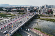 韓国人「撤去対象の最下位等級の橋がヤバすぎる…上はバス、下は散歩道」→「地方自治体は何をしてるんだ」