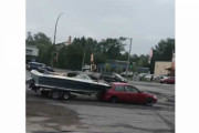 ボート牽引中の謎シビック