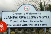 Llanfairpwllgwyngyllgogerychwyrndrobwyllllantysiliogogogochへようこそ 海外の反応