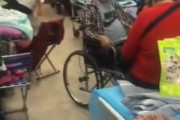 海外「廊下まで溢れる患者。中国の病院がコロナで満員状態になっているようだが」