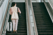 海外「日本よ、なぜなんだ…」訪日外国人が大混乱した【東京と大阪のルールの違い】が話題に