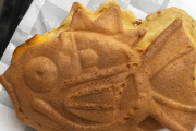海外「秋葉原でポケモンを食べてきたぞｗｗｗ」くりこ庵のコイキング焼きが外国人の中でも話題に